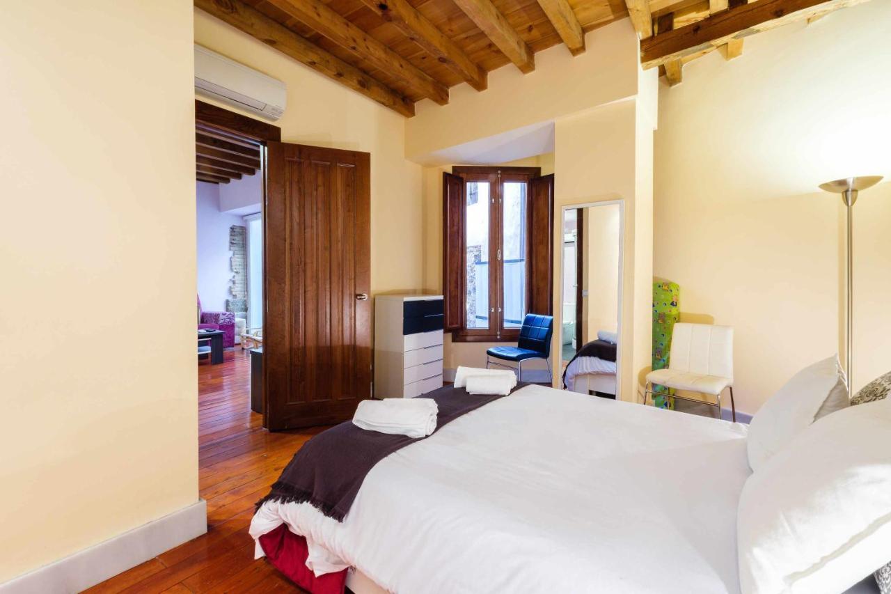 Apartamento Con Patio Junto A La Catedral By Toledo Ap Extérieur photo