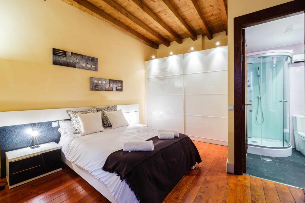 Apartamento Con Patio Junto A La Catedral By Toledo Ap Extérieur photo